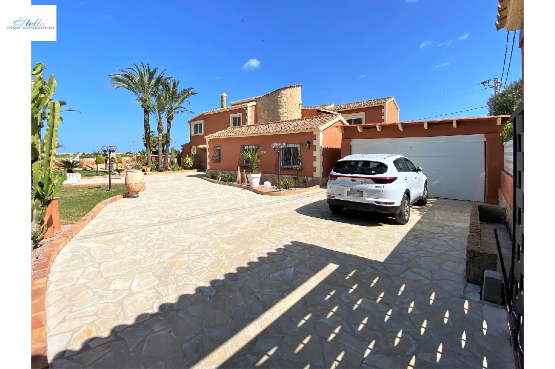 villa in Denia(Beniadla) for sale, built area 320 m², year built 1976, condition neat, + central heating, air-condition, plot area 1600 m², 4 bedroom, 4 bathroom, swimming-pool, ref.: AS-0617-11
