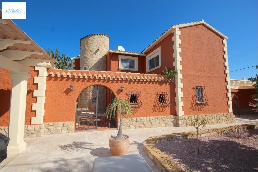 villa in Denia(Beniadla) for sale, built area 320 m², year built 1976, condition neat, + central heating, air-condition, plot area 1600 m², 4 bedroom, 4 bathroom, swimming-pool, ref.: AS-0617-52