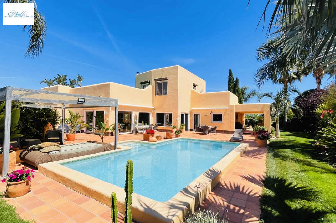 villa in Tormos for sale, built area 300 m², year built 2007, condition neat, + central heating, air-condition, plot area 13000 m², 4 bedroom, 4 bathroom, swimming-pool, ref.: JS-0724-17