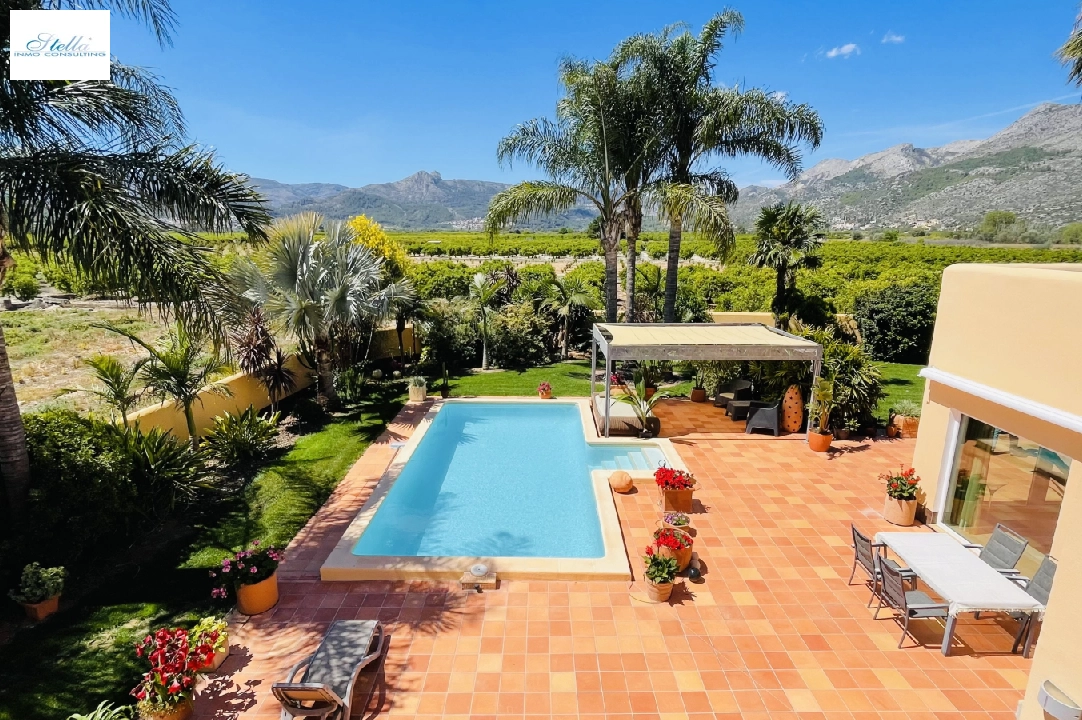 villa in Tormos for sale, built area 300 m², year built 2007, condition neat, + central heating, air-condition, plot area 13000 m², 4 bedroom, 4 bathroom, swimming-pool, ref.: JS-0724-2