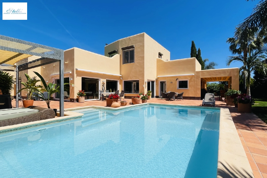 villa in Tormos for sale, built area 300 m², year built 2007, condition neat, + central heating, air-condition, plot area 13000 m², 4 bedroom, 4 bathroom, swimming-pool, ref.: JS-0724-33