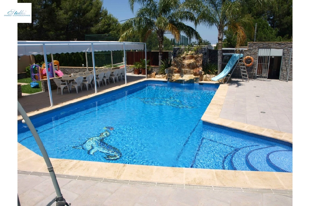 villa in Denia for sale, built area 896 m², air-condition, plot area 2600 m², 11 bedroom, 11 bathroom, swimming-pool, ref.: BP-4028DEN-49