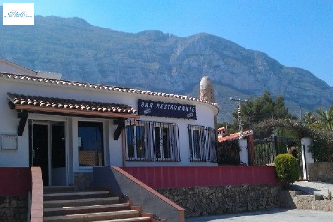 investment in Denia for sale, built area 500 m², plot area 2490 m², ref.: BS-3974750-2