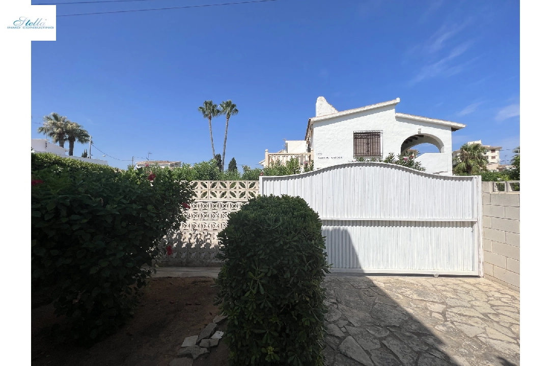 villa in Denia for sale, built area 137 m², year built 1980, plot area 571 m², 3 bedroom, 3 bathroom, ref.: SBR-1922-24