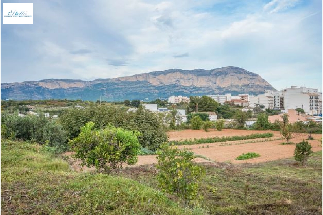 residential ground in Gata de Gorgos(Centrre) for sale, built area 190 m², air-condition, plot area 2900 m², 1 bedroom, 1 bathroom, swimming-pool, ref.: BP-4154GAT-25