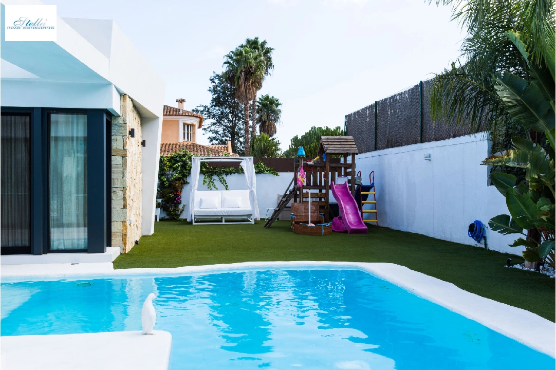 villa in Denia(La Pedrera) for sale, built area 318 m², air-condition, plot area 800 m², 3 bedroom, 3 bathroom, ref.: BP-8072DEN-16