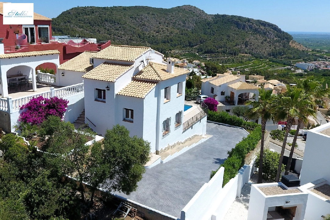 villa in Adsubia for sale, built area 136 m², year built 2002, air-condition, plot area 580 m², 4 bedroom, 2 bathroom, swimming-pool, ref.: AS-1423-26