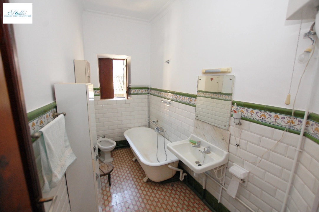 town house in Pego for sale, built area 373 m², year built 1910, air-condition, plot area 200 m², 5 bedroom, 2 bathroom, swimming-pool, ref.: O-V80314D-19