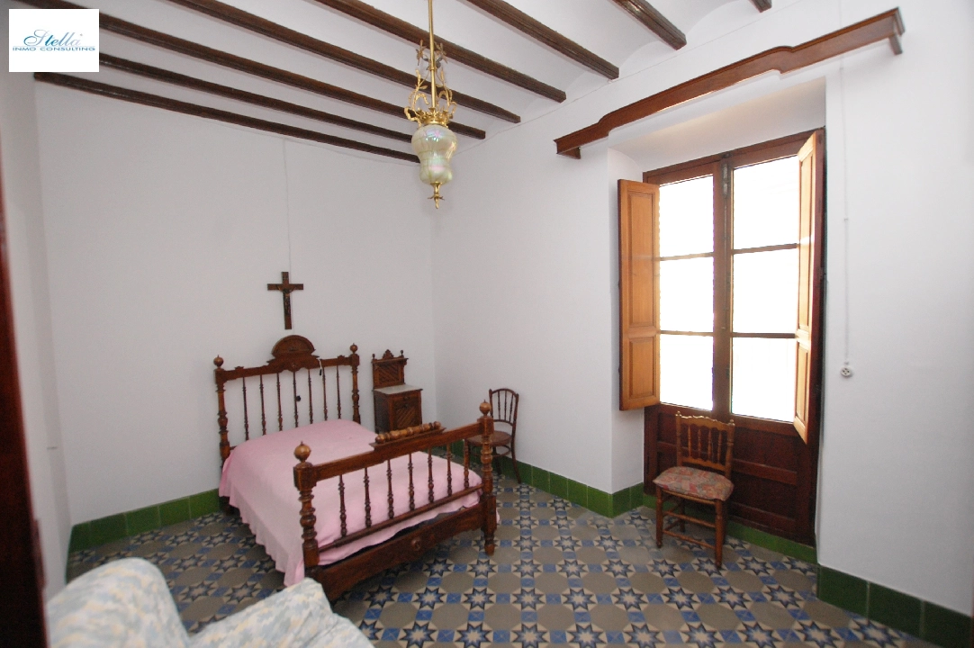 town house in Pego for sale, built area 373 m², year built 1910, air-condition, plot area 200 m², 5 bedroom, 2 bathroom, swimming-pool, ref.: O-V80314D-17