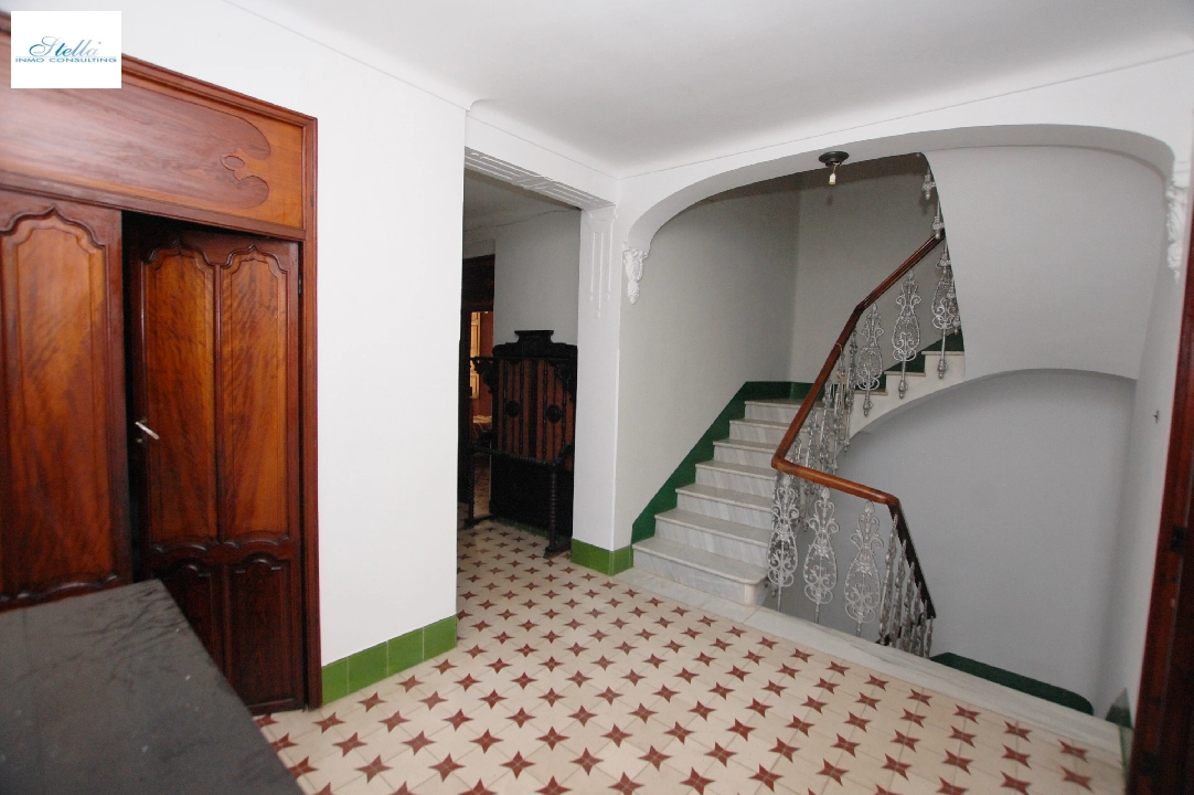 town house in Pego for sale, built area 373 m², year built 1910, air-condition, plot area 200 m², 5 bedroom, 2 bathroom, swimming-pool, ref.: O-V80314D-25