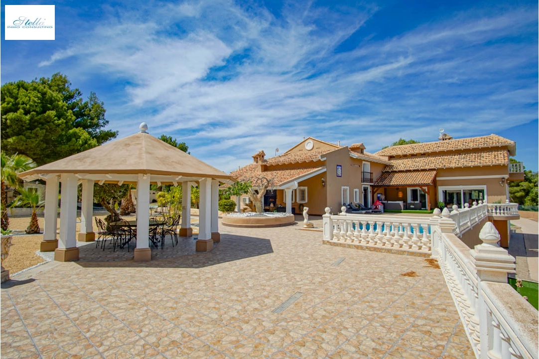 villa in La Nucia(Sierra Verde) for sale, built area 900 m², air-condition, plot area 32900 m², 8 bedroom, 9 bathroom, swimming-pool, ref.: BP-7058NUC-1