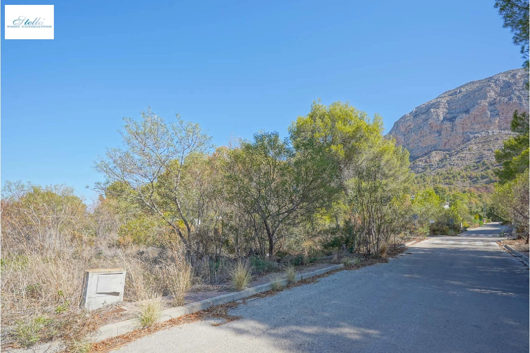 residential ground in Javea(La Ermita) for sale, air-condition, plot area 1500 m², swimming-pool, ref.: BP-4404JAV-7