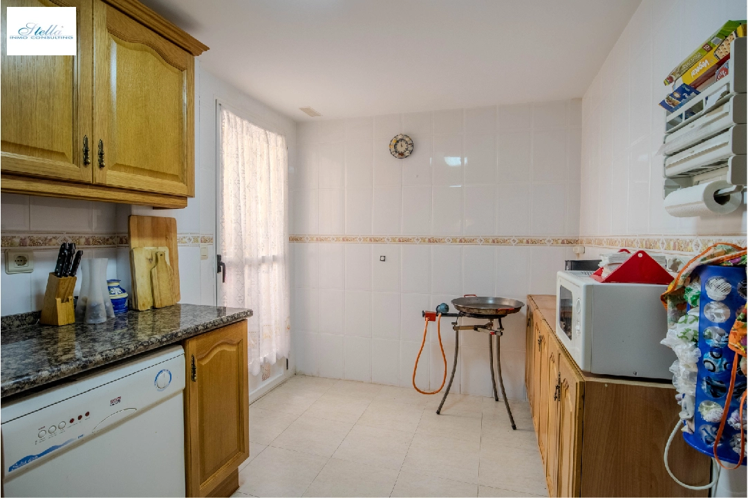 apartment in Denia for sale, built area 105 m², year built 2000, condition neat, + central heating, air-condition, 3 bedroom, 2 bathroom, swimming-pool, ref.: MG-0424-13