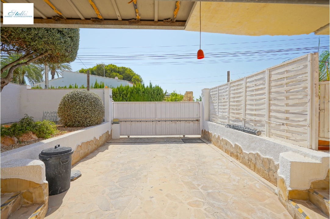 villa in Calpe(Partida Calalga) for sale, built area 144 m², air-condition, plot area 555 m², 3 bedroom, 3 bathroom, swimming-pool, ref.: BP-4418CAL-37