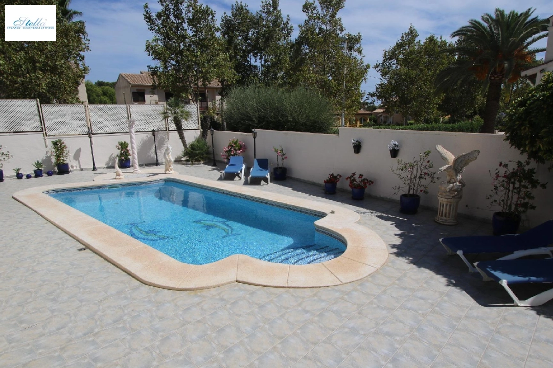 villa in Calpe(Pla roig) for sale, built area 212 m², air-condition, plot area 800 m², 2 bedroom, 2 bathroom, swimming-pool, ref.: COB-3301-10535-23