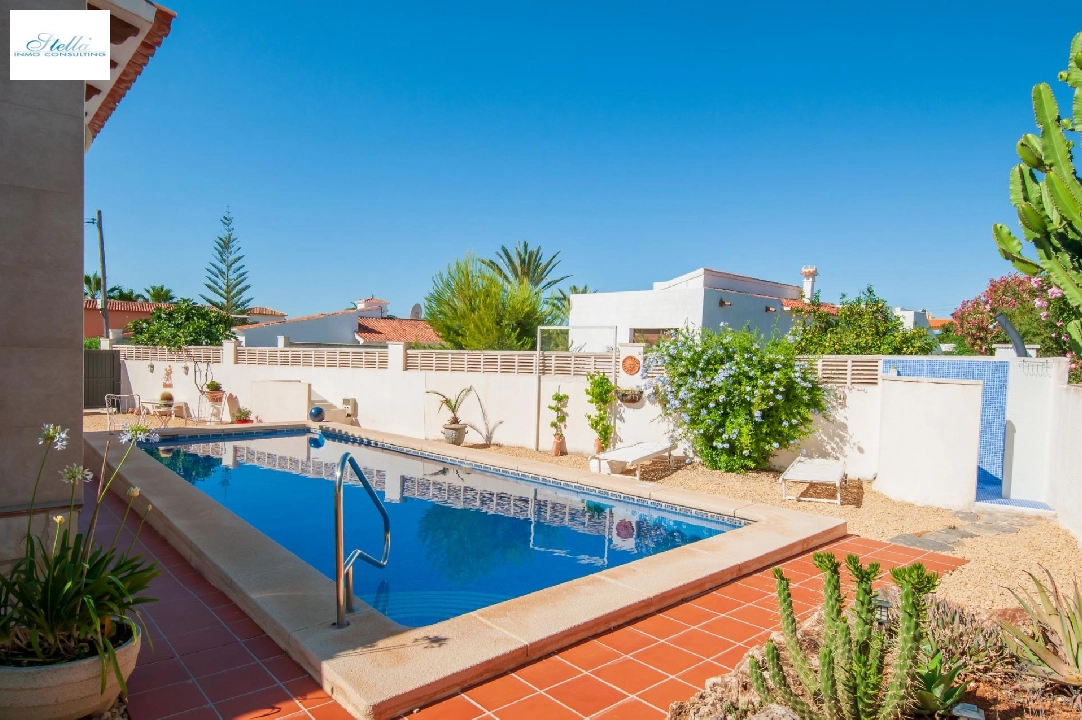 villa in Calpe(Pla roig) for sale, built area 145 m², air-condition, plot area 800 m², 3 bedroom, 2 bathroom, swimming-pool, ref.: COB-3377-10535-23