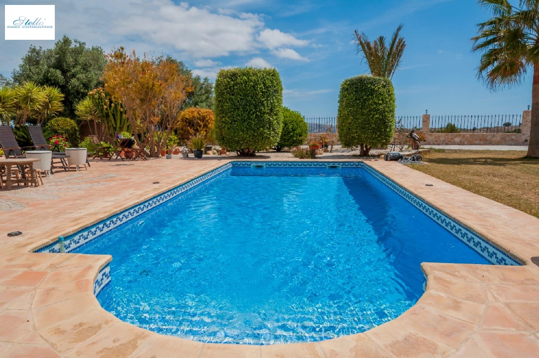 country house in Teulada(Zona de la playa) for sale, built area 238 m², air-condition, plot area 14129 m², 5 bedroom, 4 bathroom, swimming-pool, ref.: COB-3457-10535-4