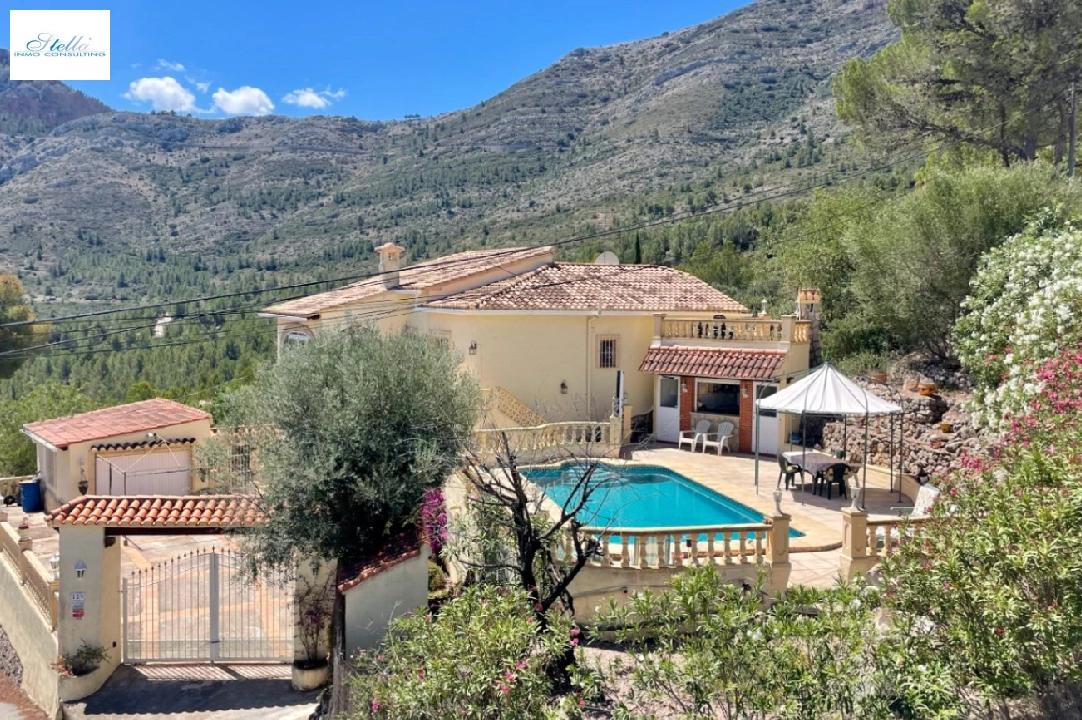 villa in Parcent for sale, built area 264 m², year built 1986, + central heating, air-condition, plot area 900 m², 5 bedroom, 3 bathroom, swimming-pool, ref.: PV-141-01984P-1