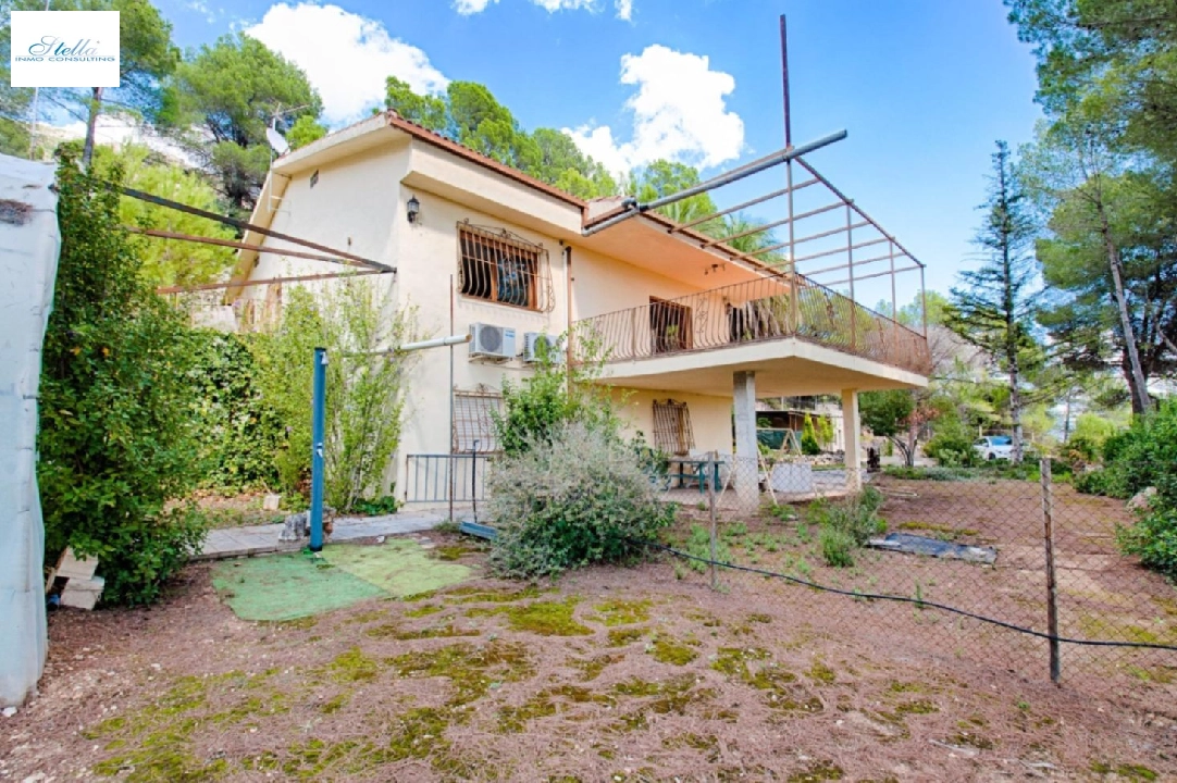 country house in Relleu for sale, built area 174 m², year built 1990, air-condition, plot area 26000 m², 4 bedroom, 1 bathroom, swimming-pool, ref.: AM-12046DA-9