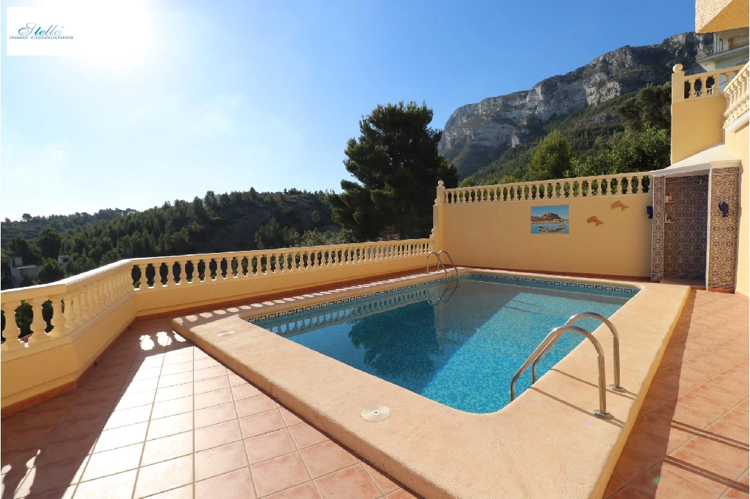 villa in Denia for sale, built area 319 m², air-condition, plot area 900 m², 6 bedroom, 4 bathroom, swimming-pool, ref.: AM-12170DA-14