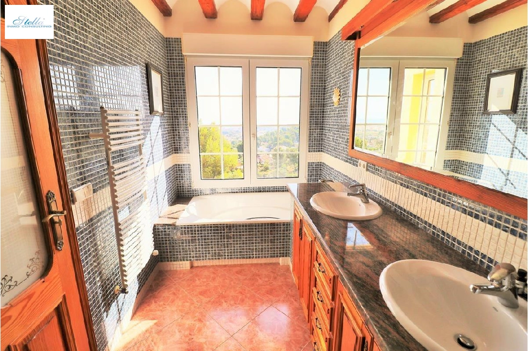 villa in Denia for sale, built area 319 m², air-condition, plot area 900 m², 6 bedroom, 4 bathroom, swimming-pool, ref.: AM-12170DA-43