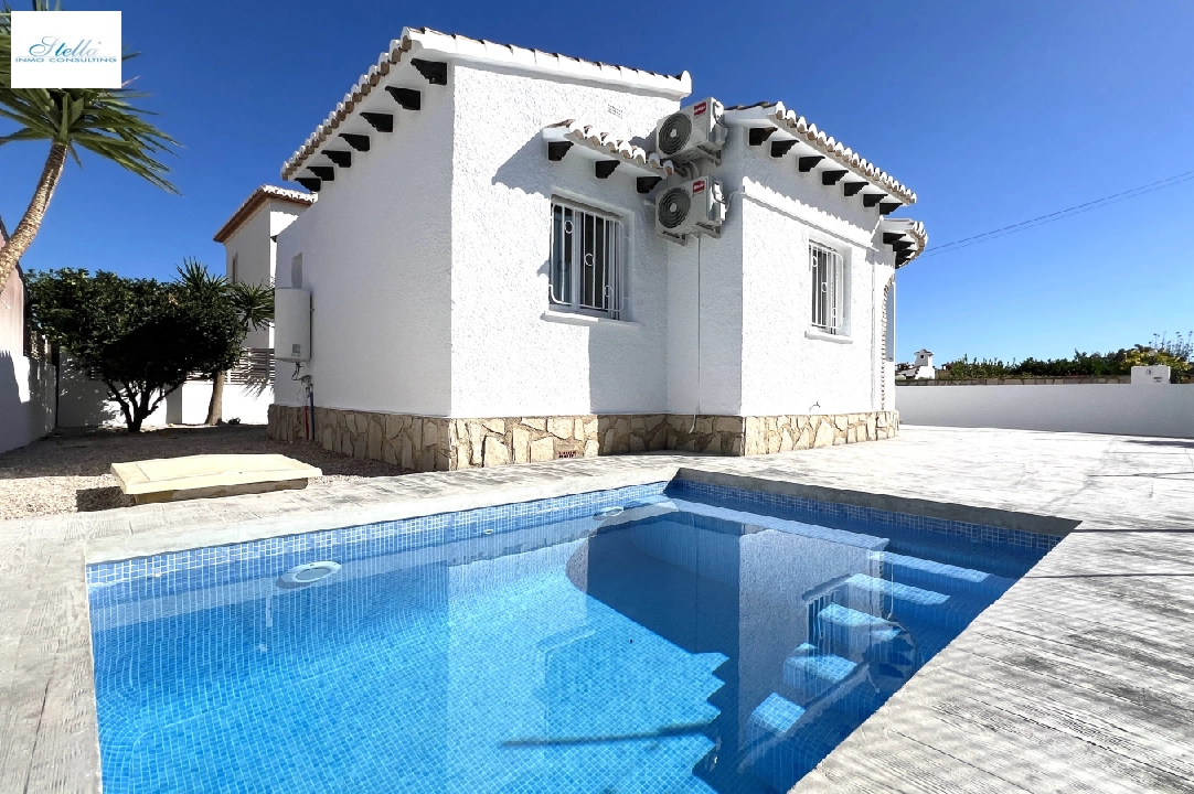 villa in Els Poblets(Sorts de la mar 26A) for sale, built area 80 m², year built 1985, condition mint, + KLIMA, air-condition, plot area 303 m², 2 bedroom, 2 bathroom, swimming-pool, ref.: AS-0824-2