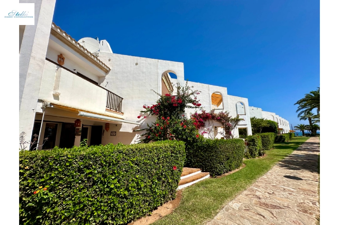 terraced house in Denia for sale, built area 77 m², year built 1987, air-condition, 3 bedroom, 2 bathroom, swimming-pool, ref.: O-V91814D-4