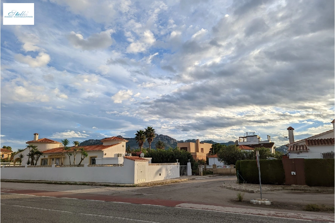 residential ground in Denia for sale, air-condition, plot area 1315 m², swimming-pool, ref.: BP-C3XY8042DEN-4