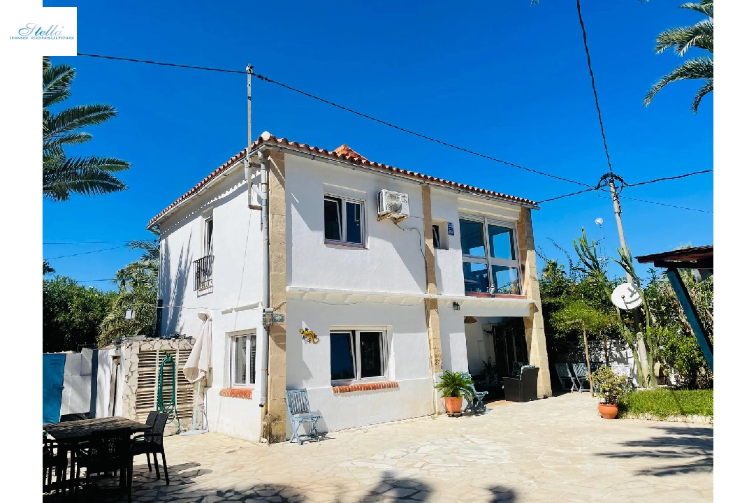 villa in Denia for sale, built area 133 m², year built 1970, air-condition, plot area 350 m², 3 bedroom, 2 bathroom, swimming-pool, ref.: UM-UV-0624-25