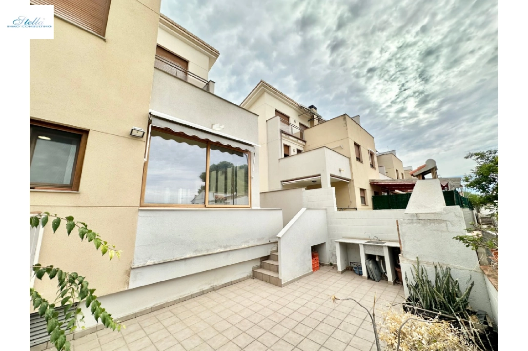 terraced house in Gandia for sale, built area 310 m², year built 2008, + KLIMA, air-condition, 4 bedroom, 3 bathroom, swimming-pool, ref.: O-V92614-1