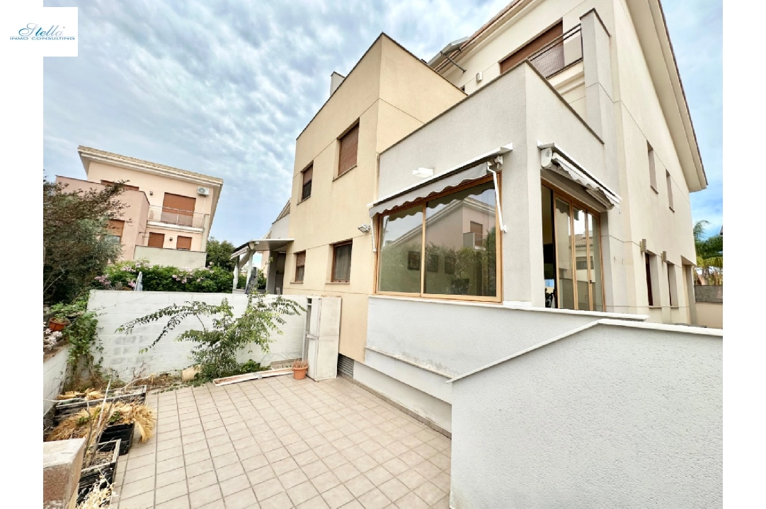 terraced house in Gandia for sale, built area 310 m², year built 2008, + KLIMA, air-condition, 4 bedroom, 3 bathroom, swimming-pool, ref.: O-V92614-3