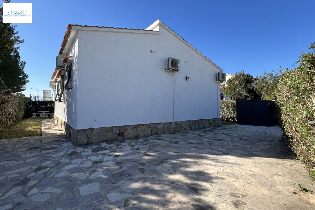 villa in Els Poblets(Barranquets) for sale, built area 120 m², year built 1990, air-condition, plot area 427 m², 3 bedroom, 2 bathroom, swimming-pool, ref.: JS-0325-13