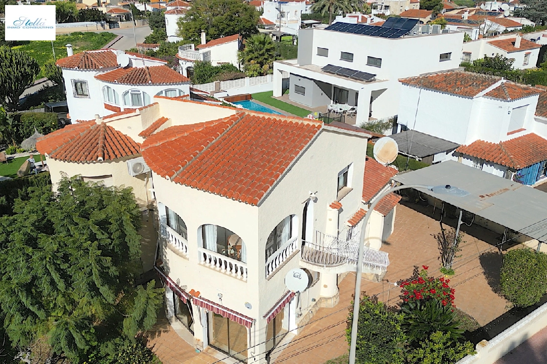 villa in Els Poblets(Revoltes) for sale, built area 180 m², year built 1978, condition neat, + KLIMA, air-condition, plot area 585 m², 4 bedroom, 3 bathroom, ref.: SC-T0125-35