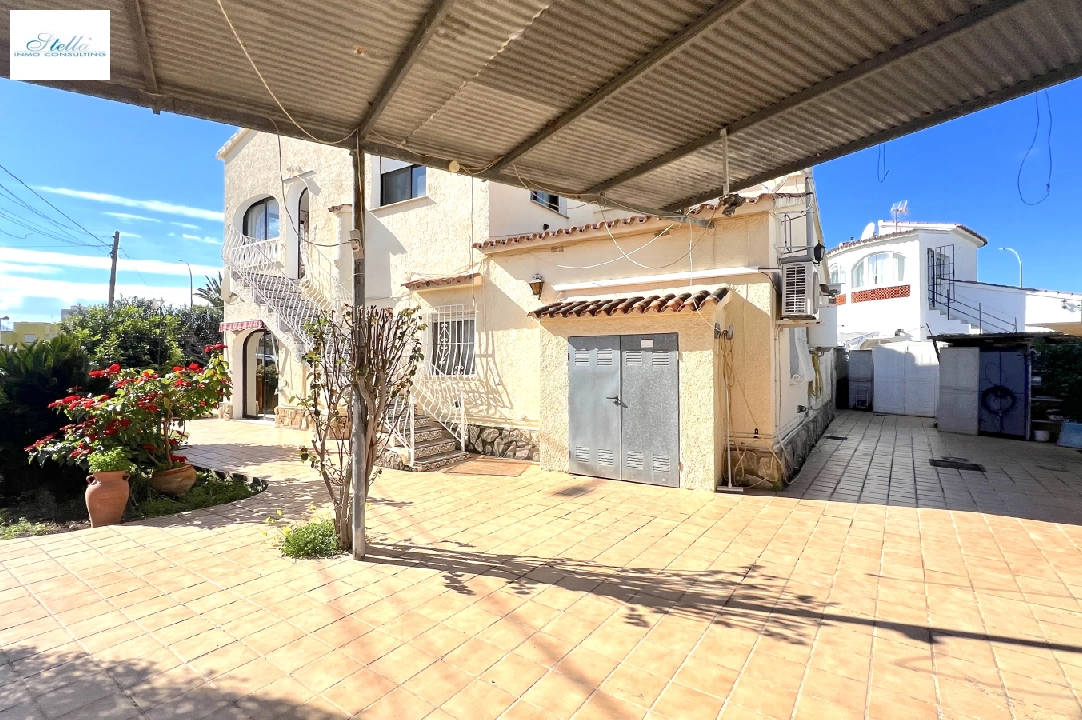 villa in Els Poblets(Revoltes) for sale, built area 180 m², year built 1978, condition neat, + KLIMA, air-condition, plot area 585 m², 4 bedroom, 3 bathroom, ref.: SC-T0125-5