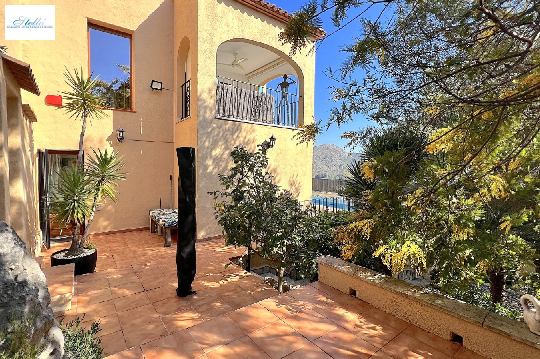 villa in Adsubia for sale, built area 188 m², year built 2003, condition neat, + central heating, air-condition, plot area 625 m², 4 bedroom, 3 bathroom, swimming-pool, ref.: AS-0425-8