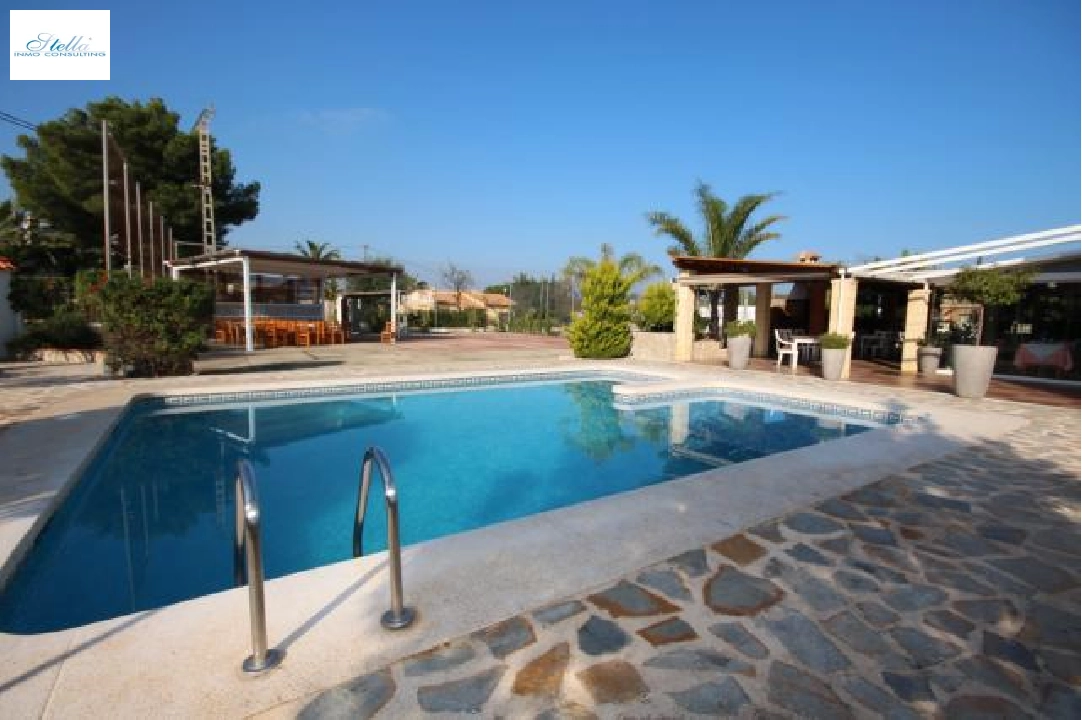 villa in Denia(Galeretes) for sale, built area 400 m², year built 1977, condition modernized, + central heating, air-condition, plot area 2392 m², 6 bedroom, 2 bathroom, swimming-pool, ref.: SC-T1515-38